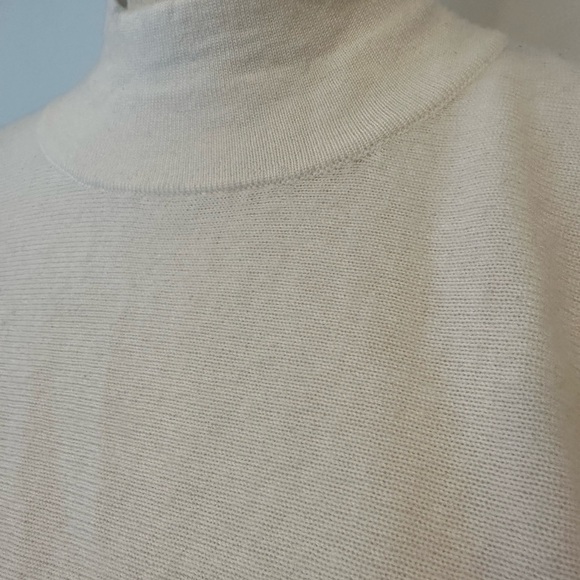 Nicole  Miller Sweater Cream button mock 100% extra fine merino wool NWOT SZ M - Picture 2 of 7